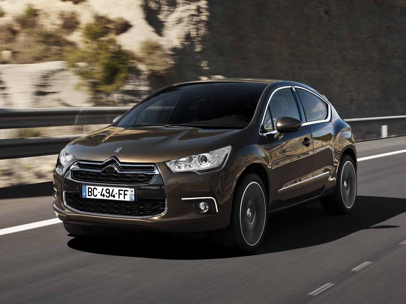DS 4 I (2015-2018) - Хэтчбек 5 дв.