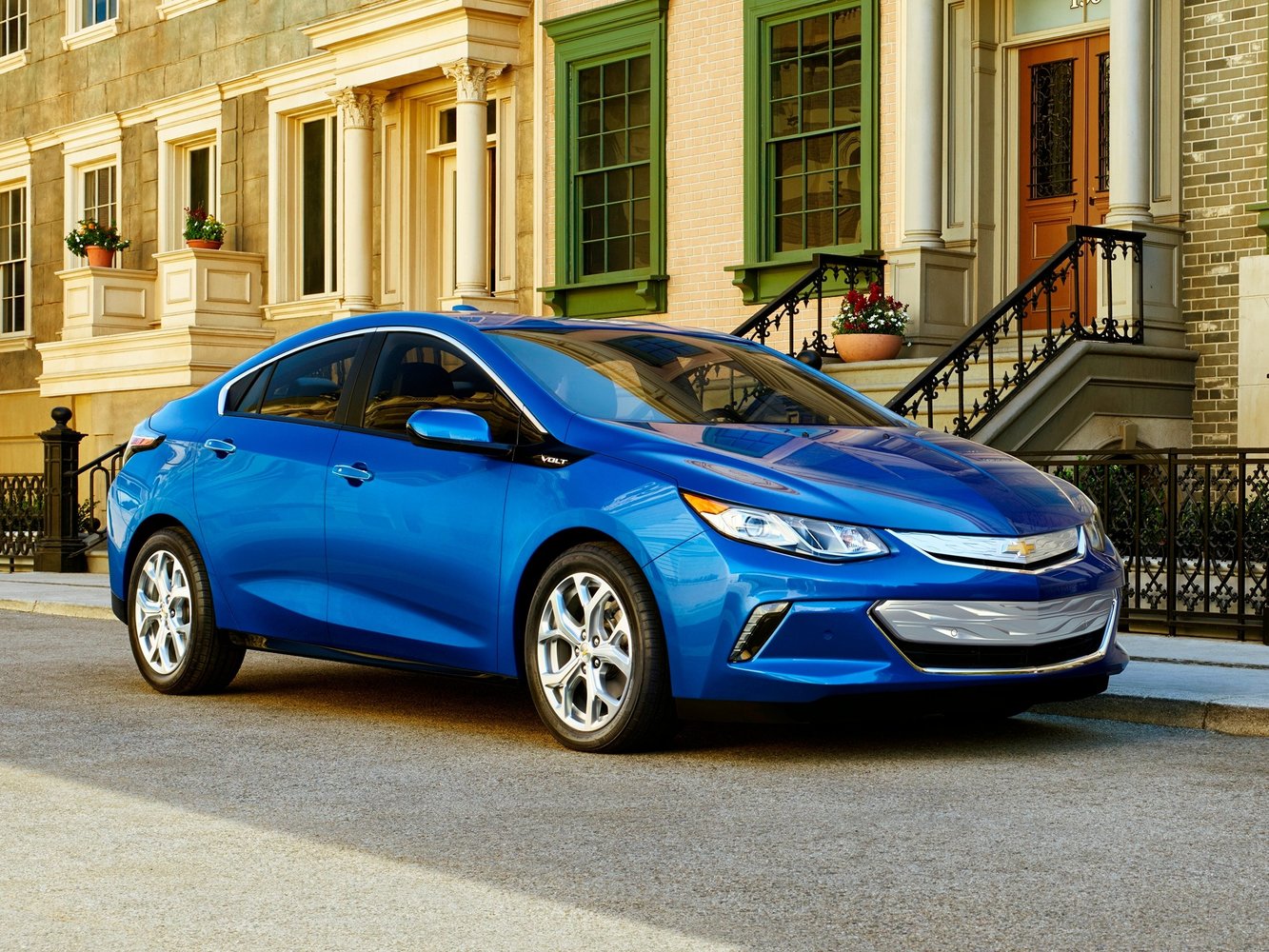 Chevrolet Volt II (2015-2019) - Хэтчбек 5 дв.