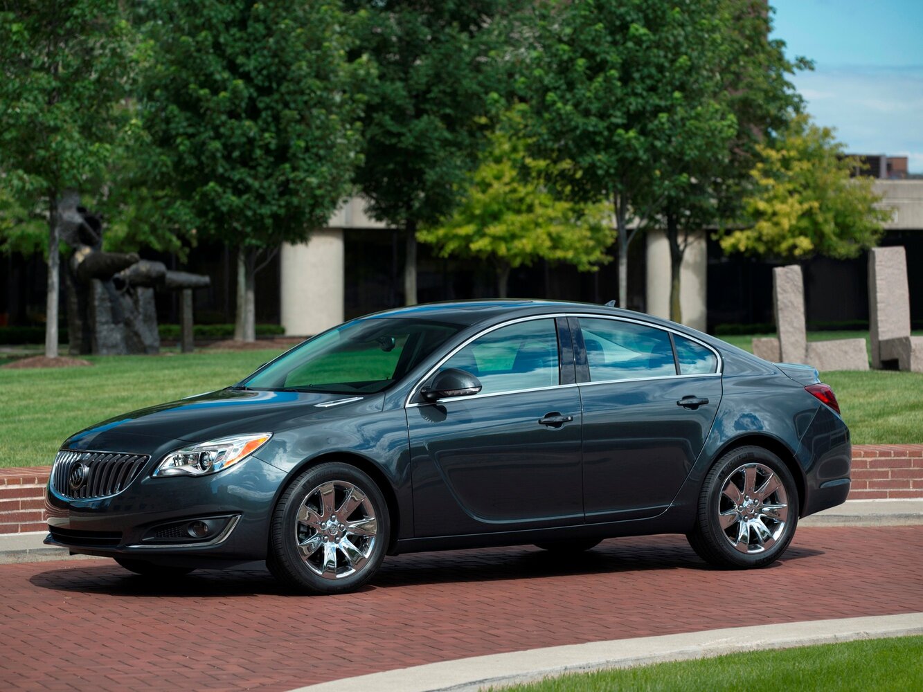 Buick Regal V (2009-2017) - Седан