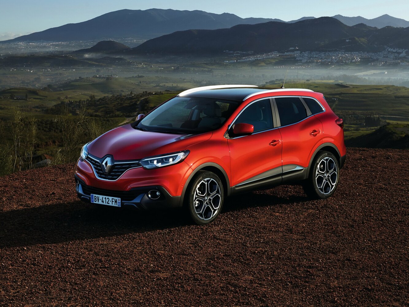 Renault Kadjar I (2015-2022) - Внедорожник 5 дв.