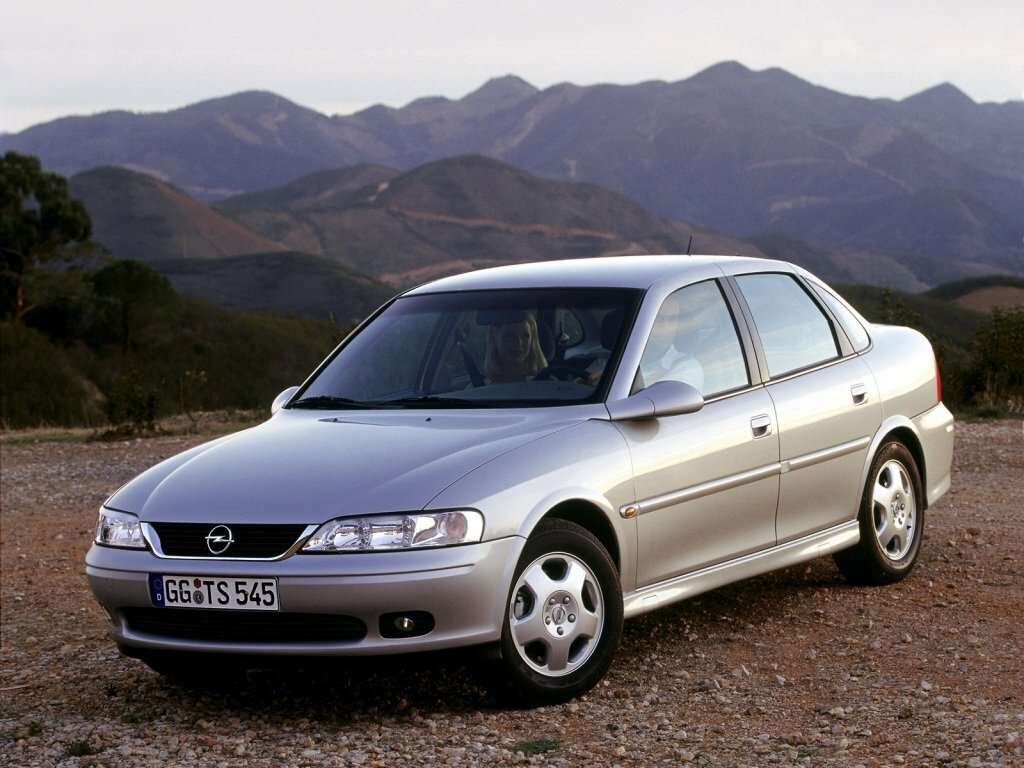 Opel Vectra B (1995-2002) - Седан