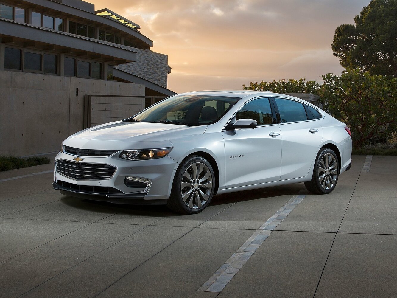 Chevrolet Malibu IX (2015-2026) - Седан