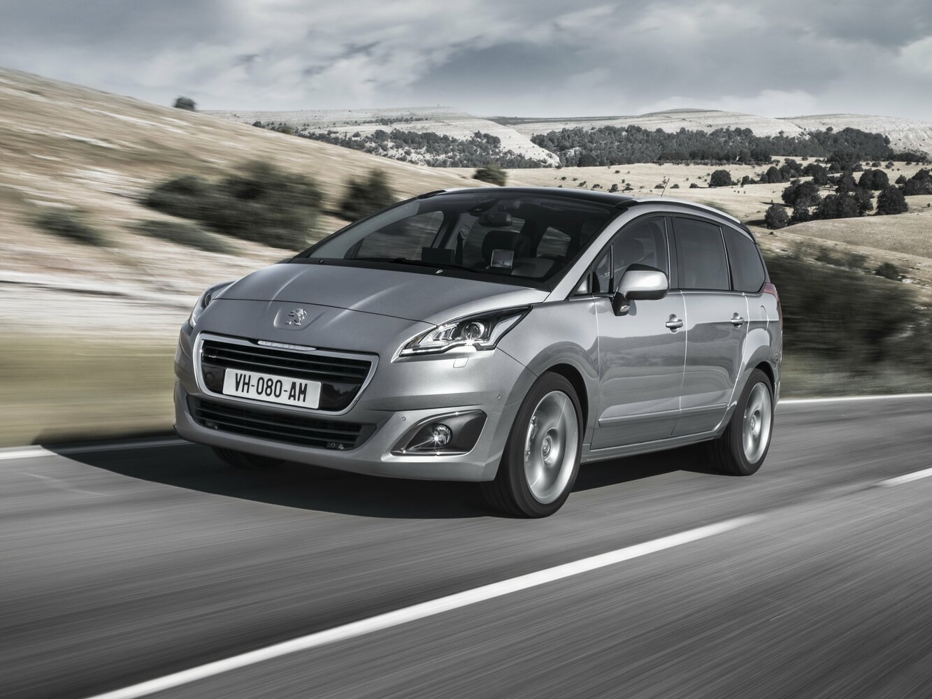 Peugeot 5008 I (2009-2016) - Минивэн