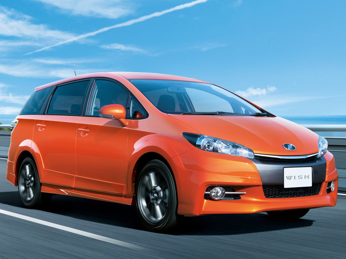 Toyota Wish II (2009-2017) - Минивэн