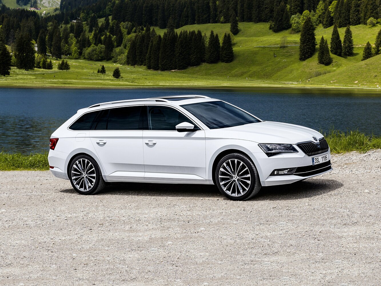 Skoda Superb III (2015-2026) - Универсал 5 дв.