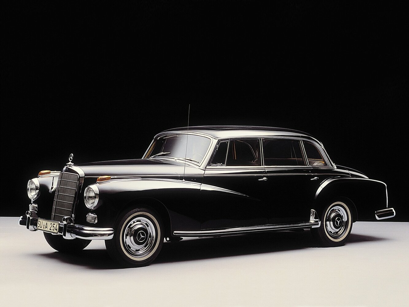 Mercedes-Benz W189 I (1957-1962) - Седан