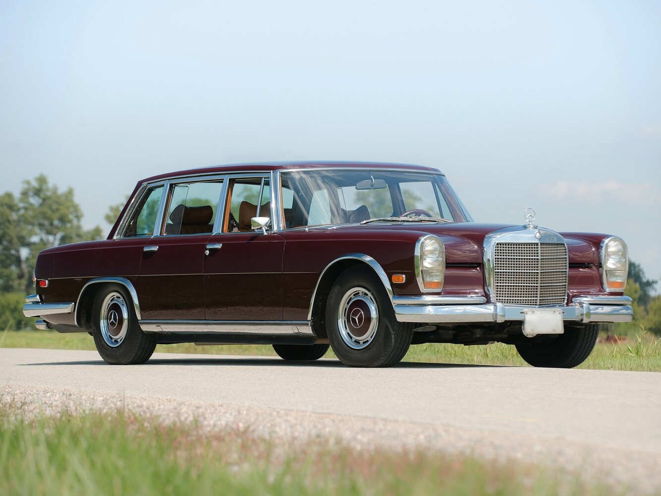 Mercedes-Benz W100 I (1964-1981) - Седан
