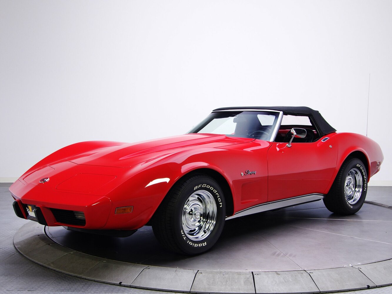 Chevrolet Corvette C3 (1968-1982) - Кабриолет