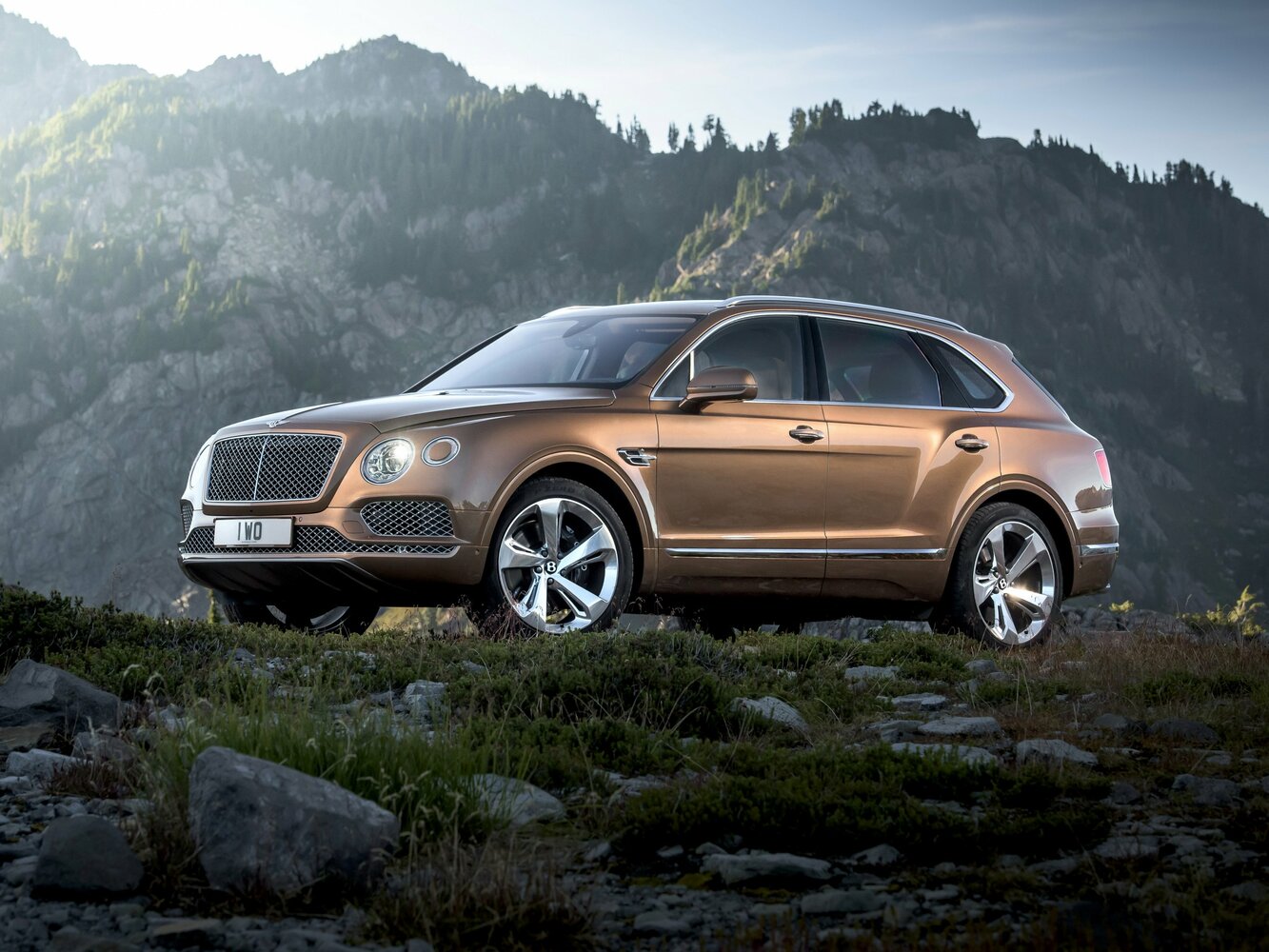 Bentley Bentayga I (2015-2026) - Внедорожник 5 дв.