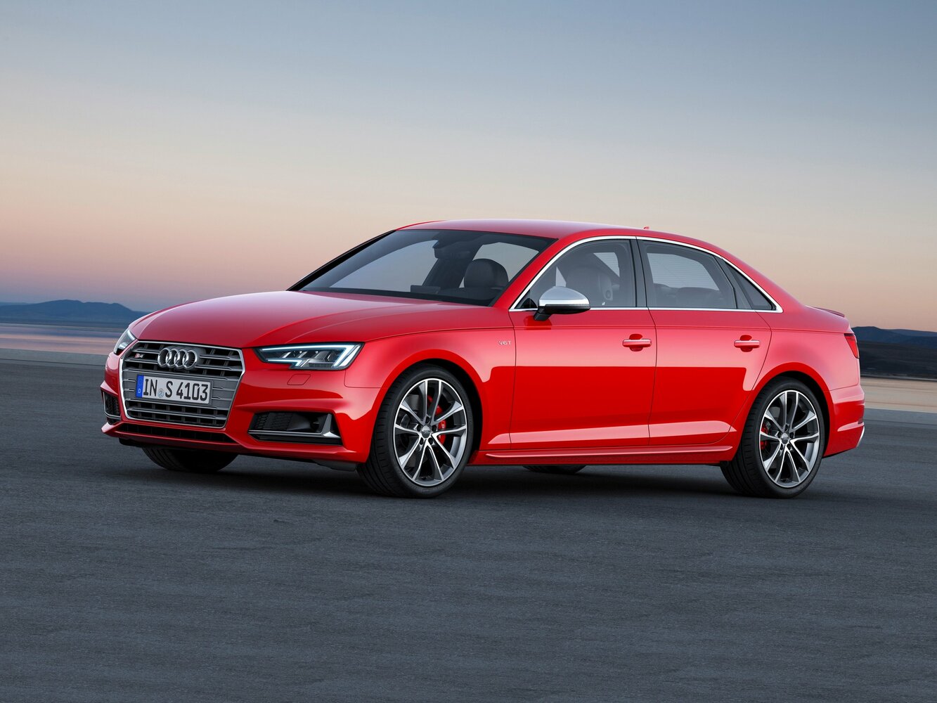 Audi S4 V (2016-2026) - Седан