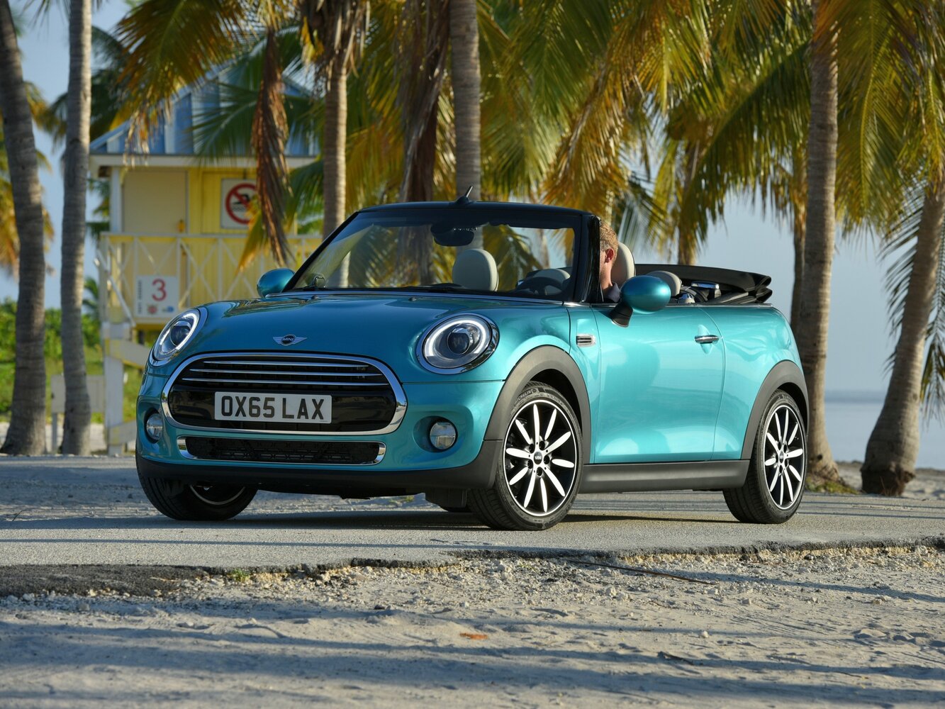 Mini Cabrio III (2015-2024) - Кабриолет