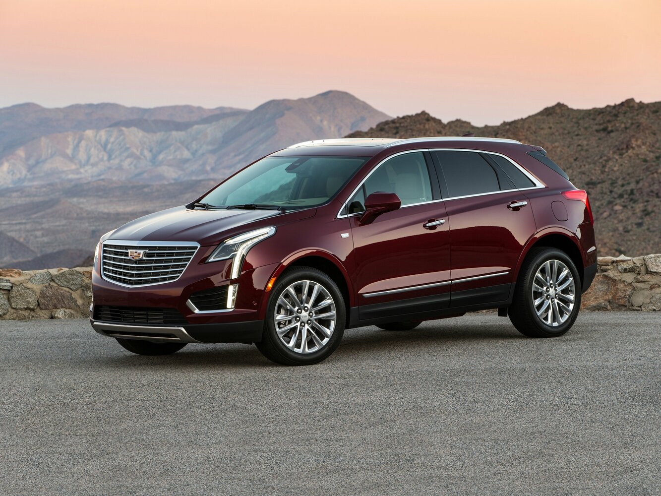 Cadillac XT5 I (2016-2026) - Внедорожник 5 дв.