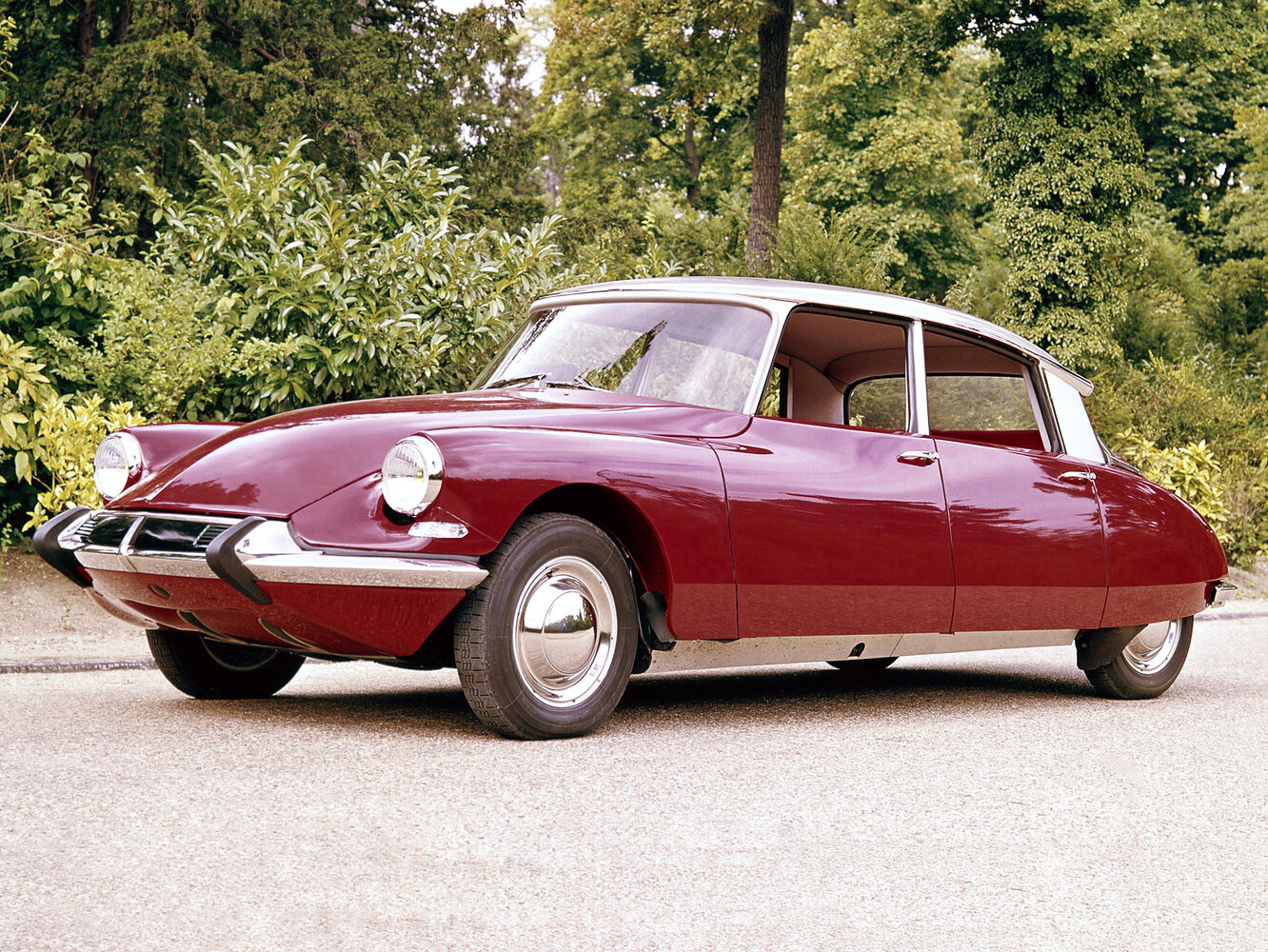 Citroen DS I (1955-1976) - Седан