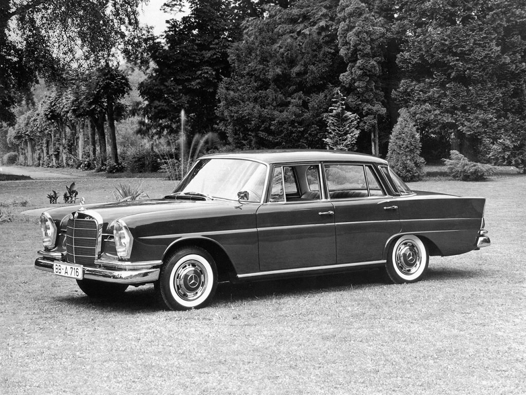 Mercedes-Benz W111 I (1959-1971) - Седан