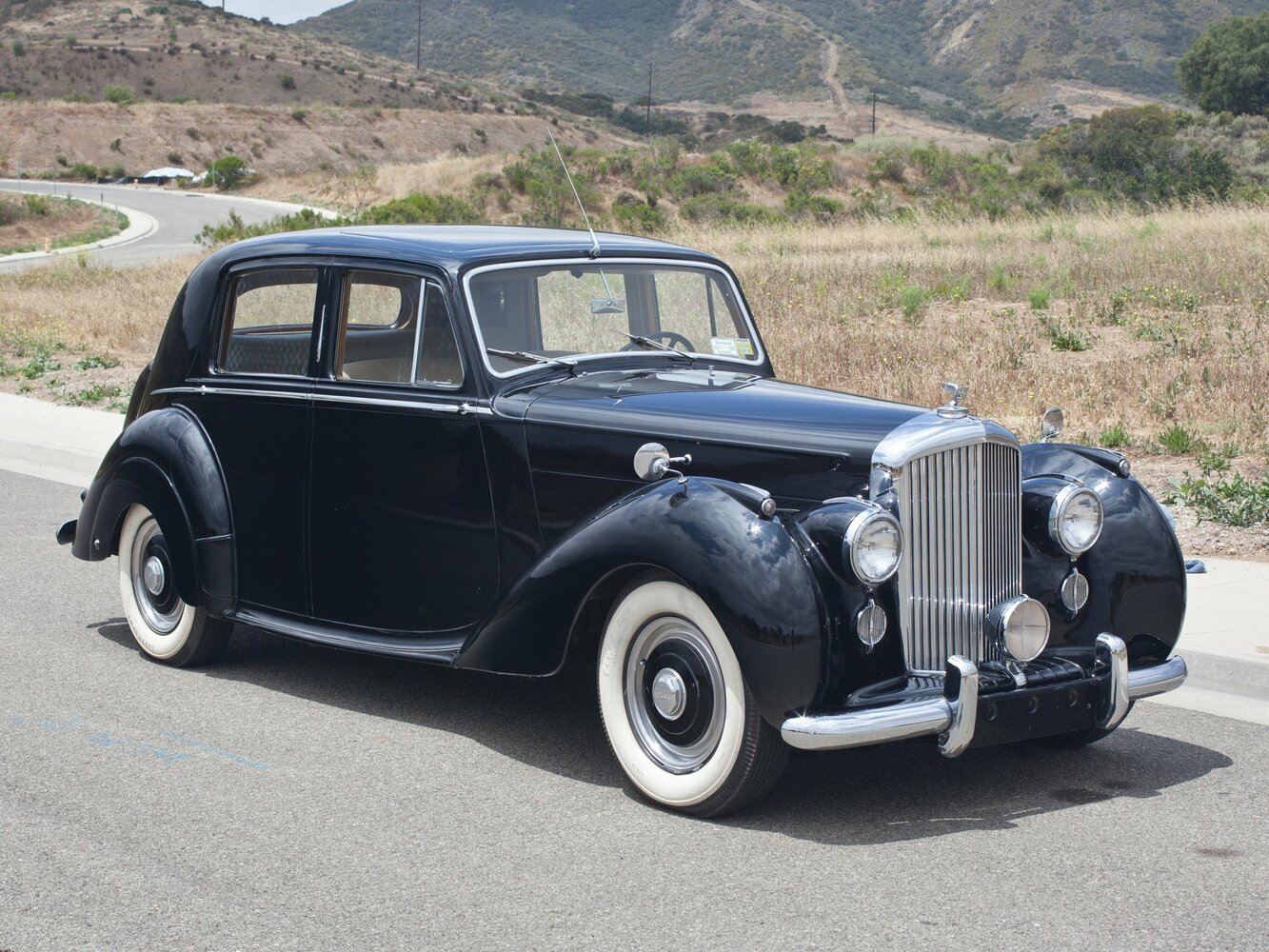 Bentley Mark VI I (1946-1952) - Седан