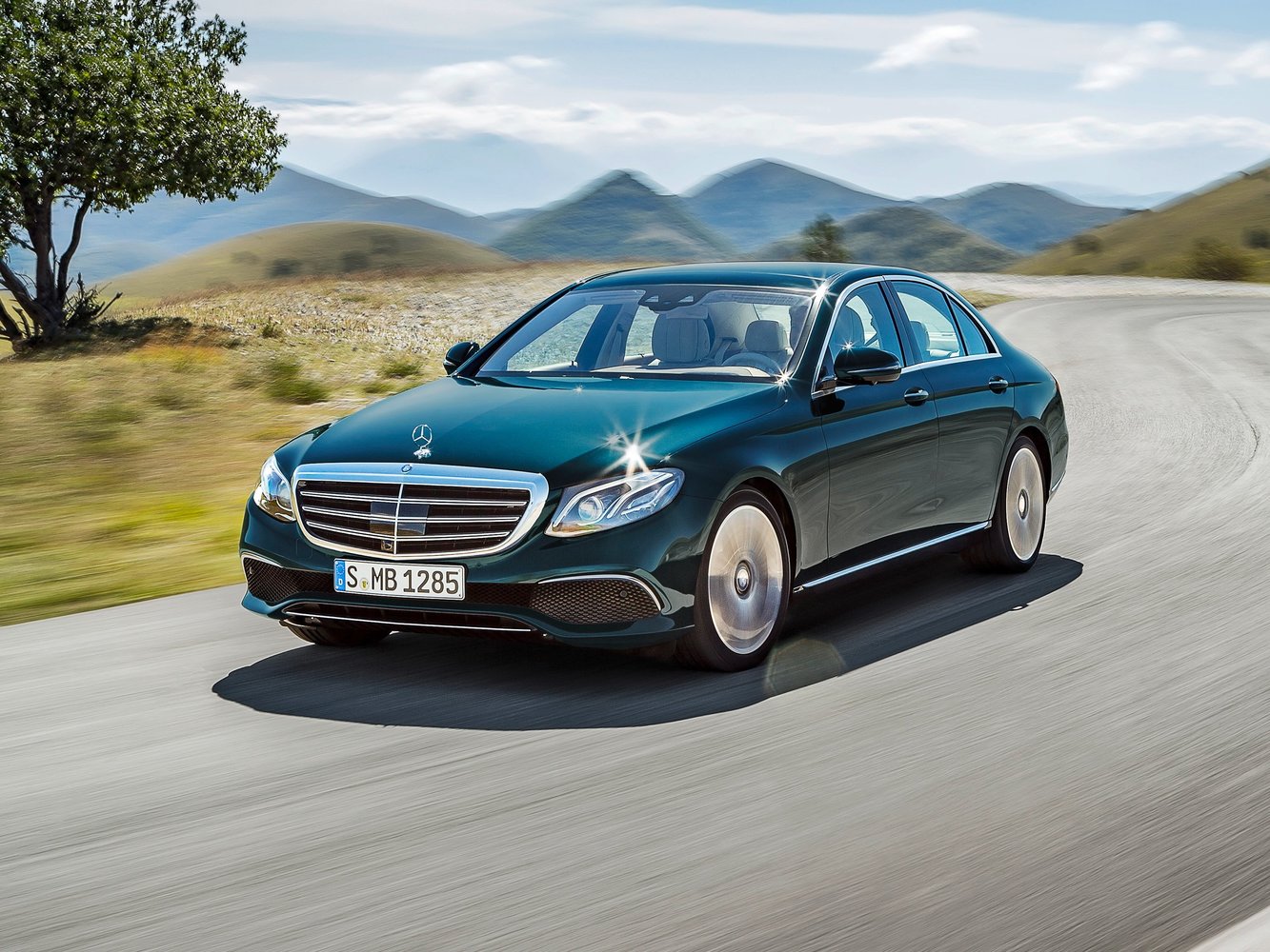 Mercedes-Benz E-Класс V (2016-2023) - Седан