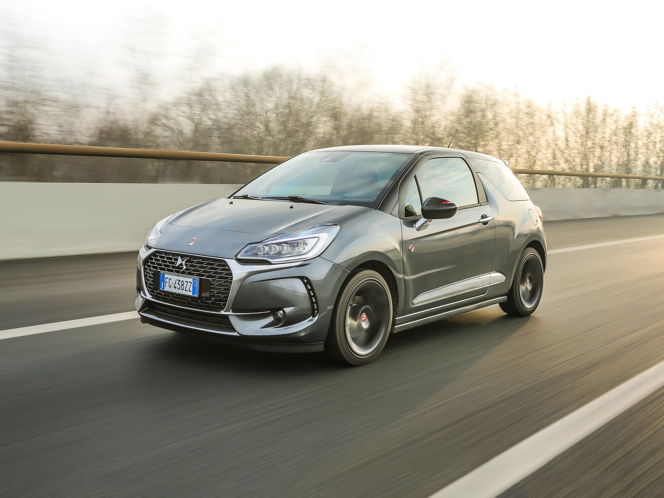 DS 3 I (2015-2019) - Хэтчбек 3 дв.