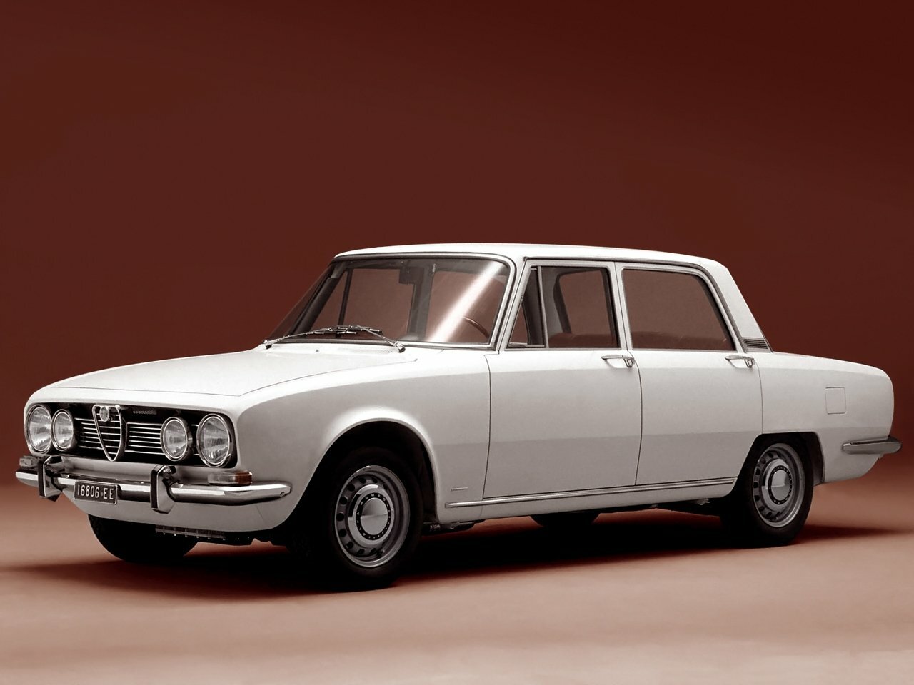 Alfa Romeo 105/115 I (1965-1977) - Седан 1750/2000 Berlina