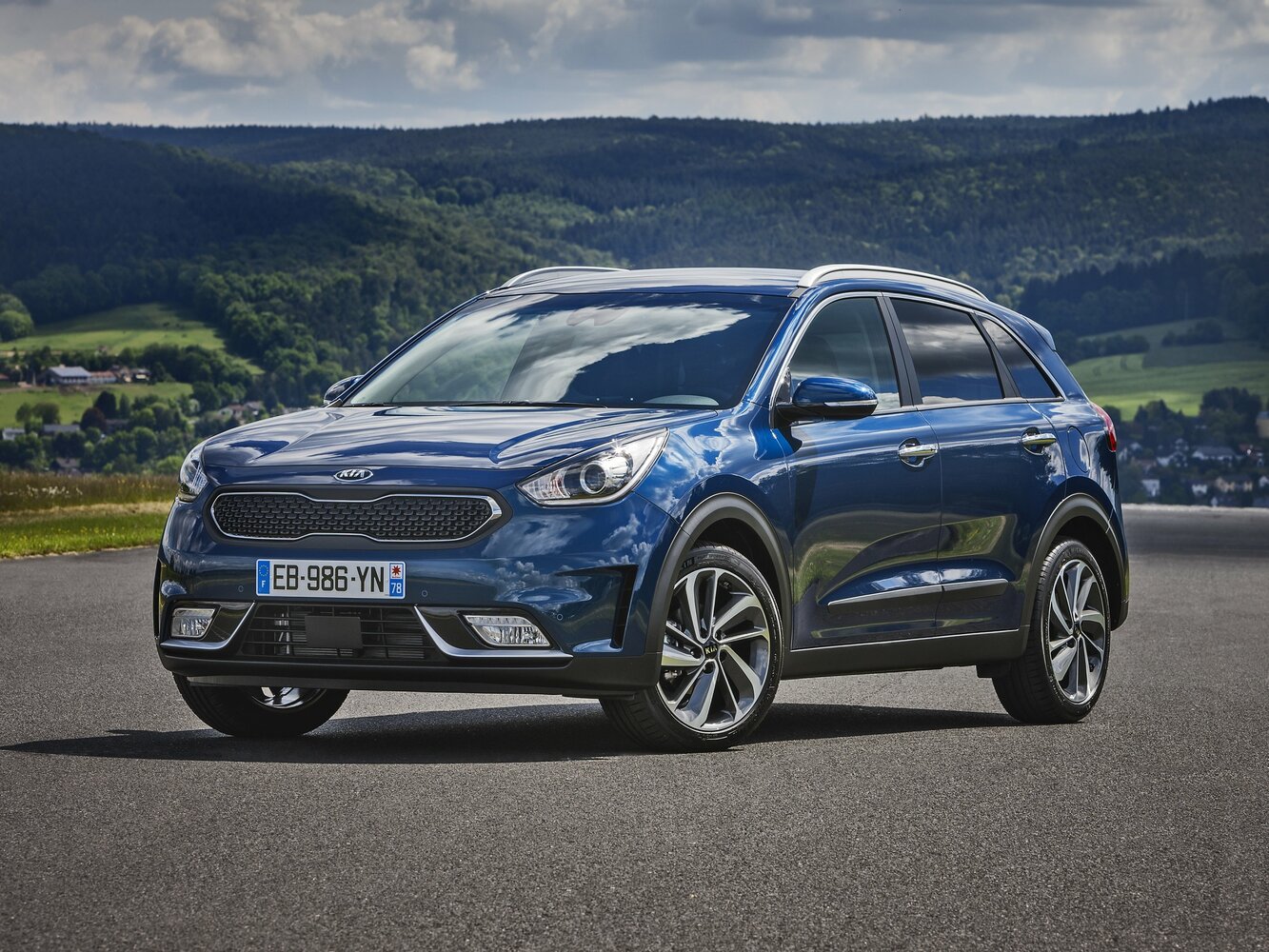 Kia Niro I (2016-2022) - Внедорожник 5 дв.
