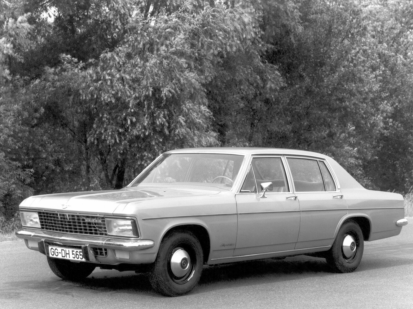 Opel Kapitan B (1969-1970) - Седан