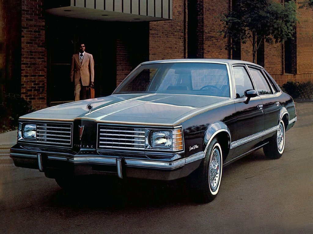 Pontiac LeMans V (1978-1981) - Седан