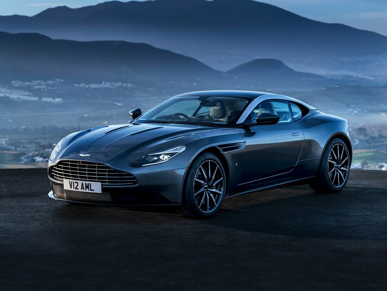 Aston Martin DB11 I (2016-2023) - Купе