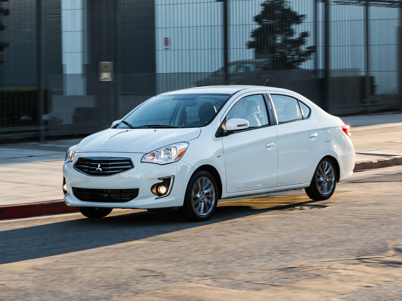 Mitsubishi Mirage VI (2012-2026) - Седан