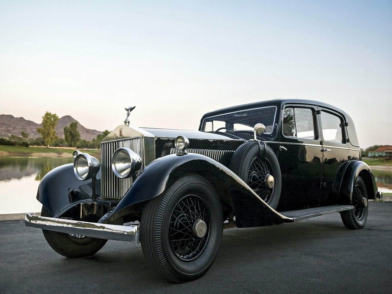 Rolls-Royce Phantom I (1925-1931) - Седан