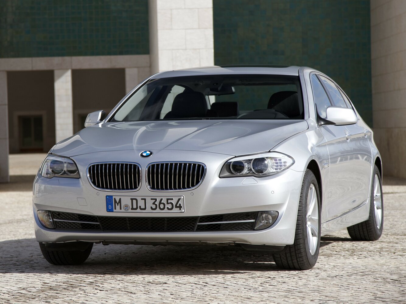 BMW 5 серии VI (2009-2017) - Седан Long