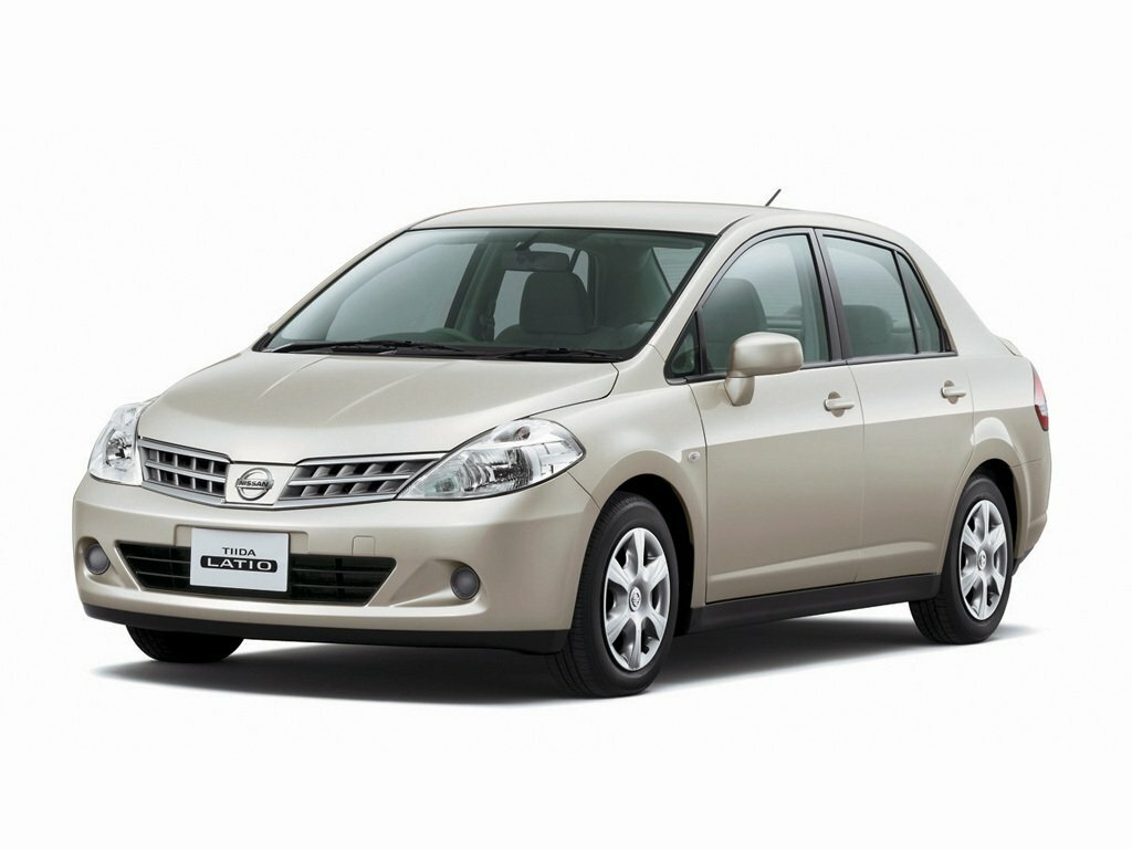 Nissan Tiida I (2004-2013) - Седан Latio