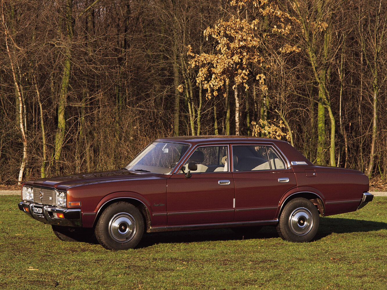 Toyota Crown V (1974-1979) - Седан
