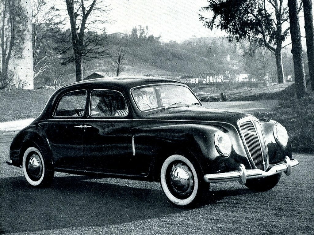 Lancia Aurelia I (1950-1953) - Седан