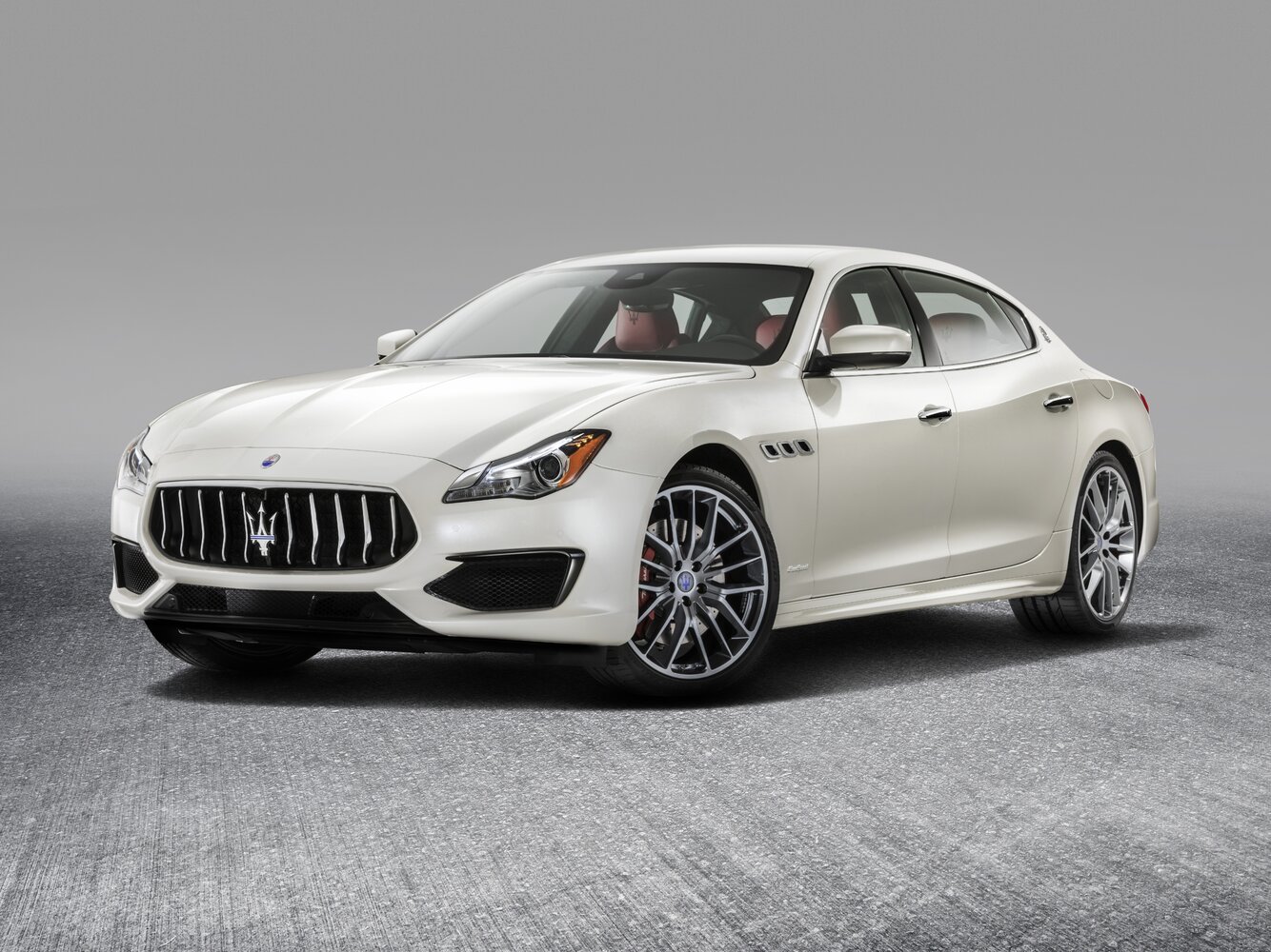 Maserati Quattroporte VI (2012-2024) - Седан
