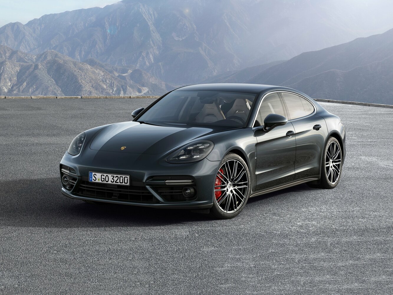Porsche Panamera II (2016-2024) - Лифтбек
