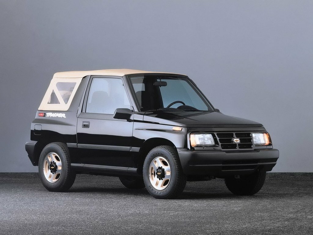 Chevrolet Tracker I (1989-1998) - Внедорожник открытый
