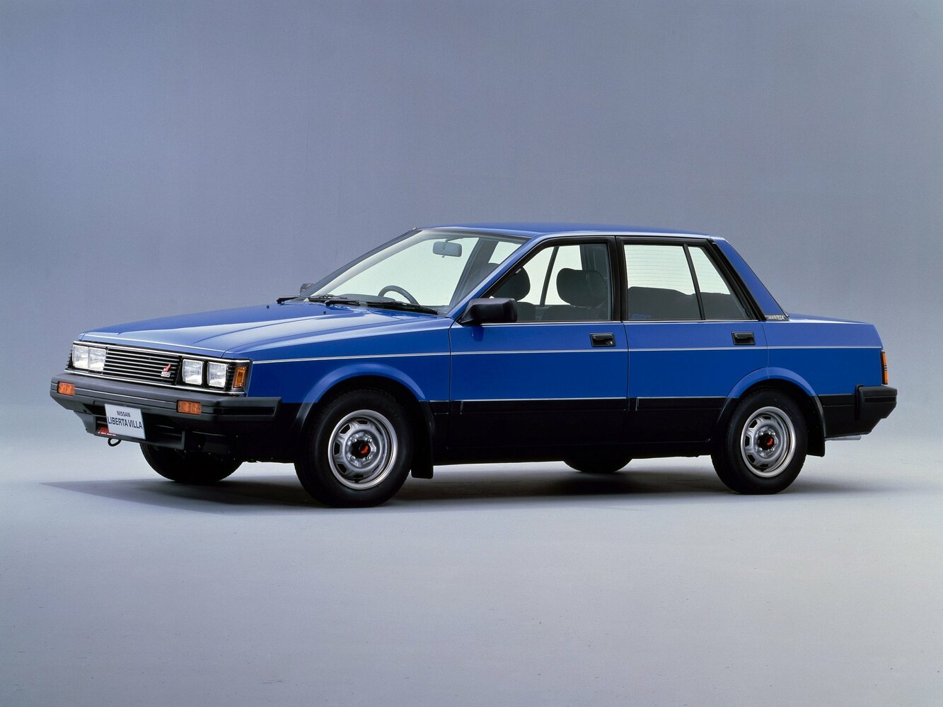 Nissan Liberta Villa I (1982-1986) - Седан