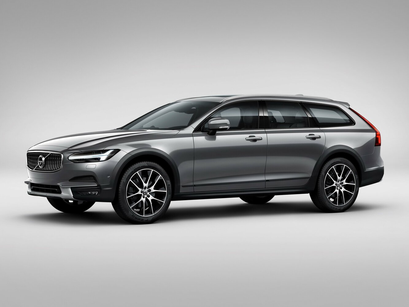 Volvo V90 Cross Country I (2016-2025) - Универсал 5 дв.