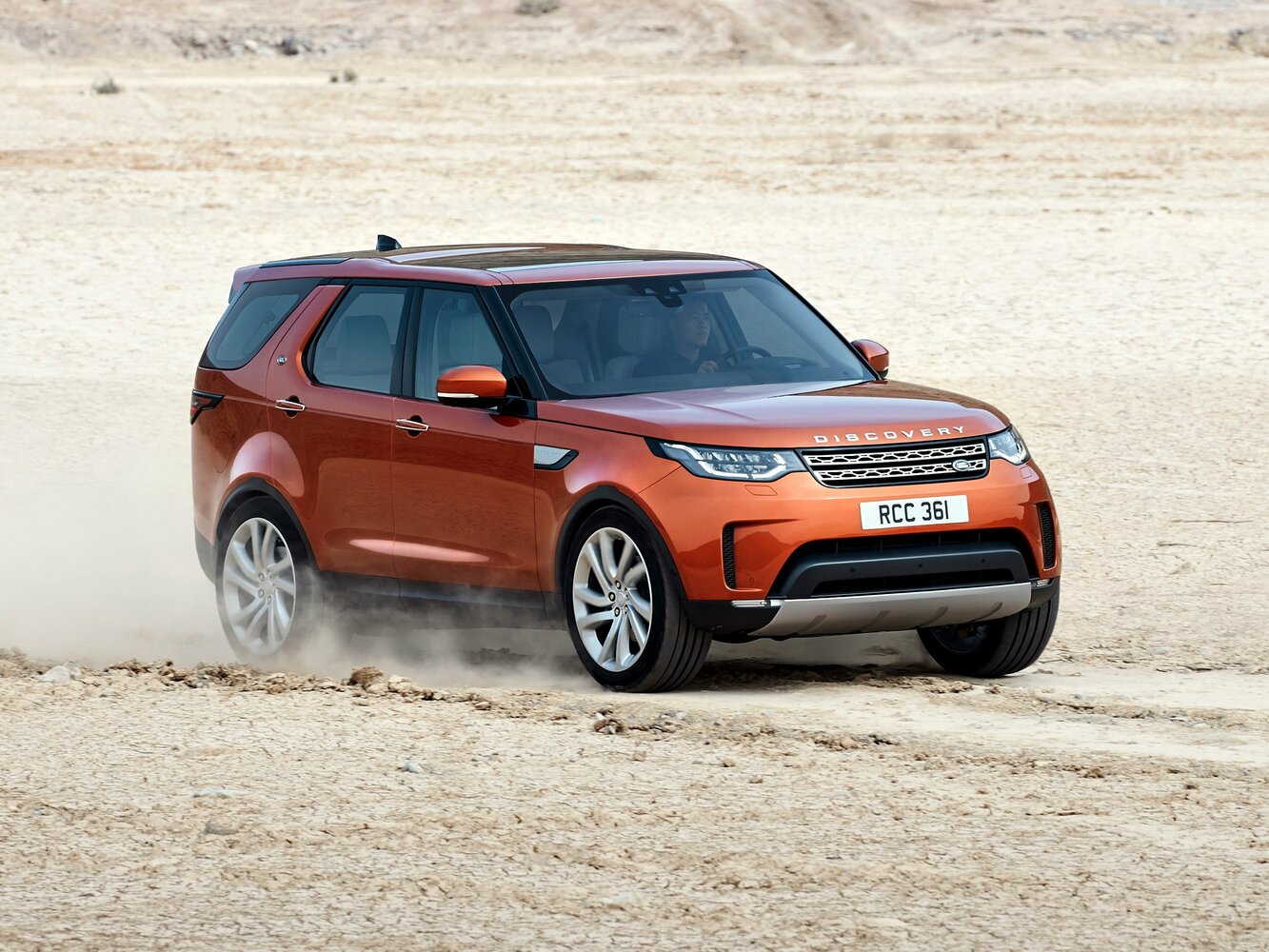 Land Rover Discovery V (2016-2026) - Внедорожник 5 дв.