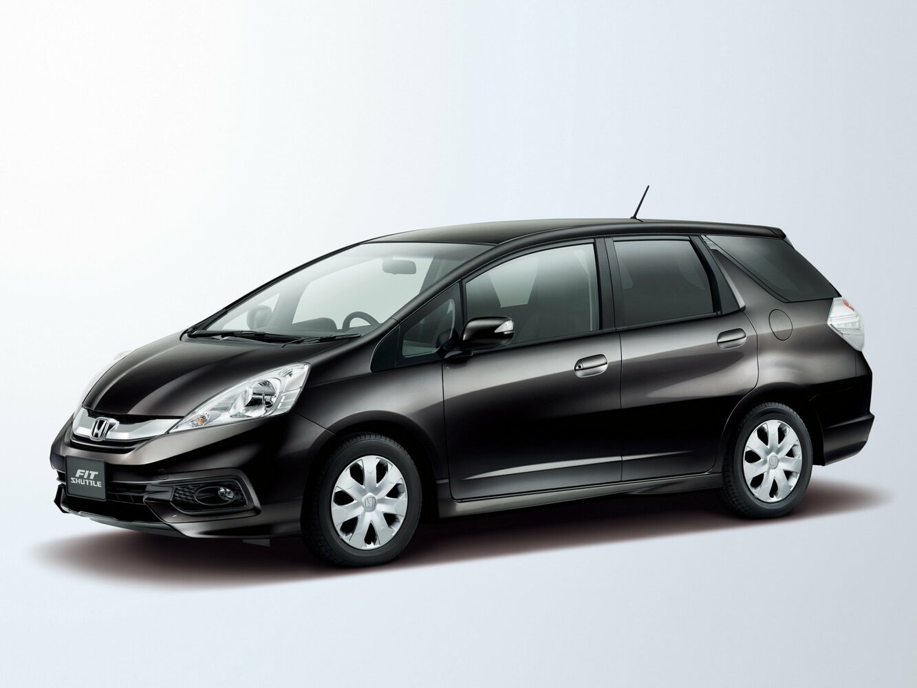 Honda Fit Shuttle I (2011-2015) - Универсал 5 дв.