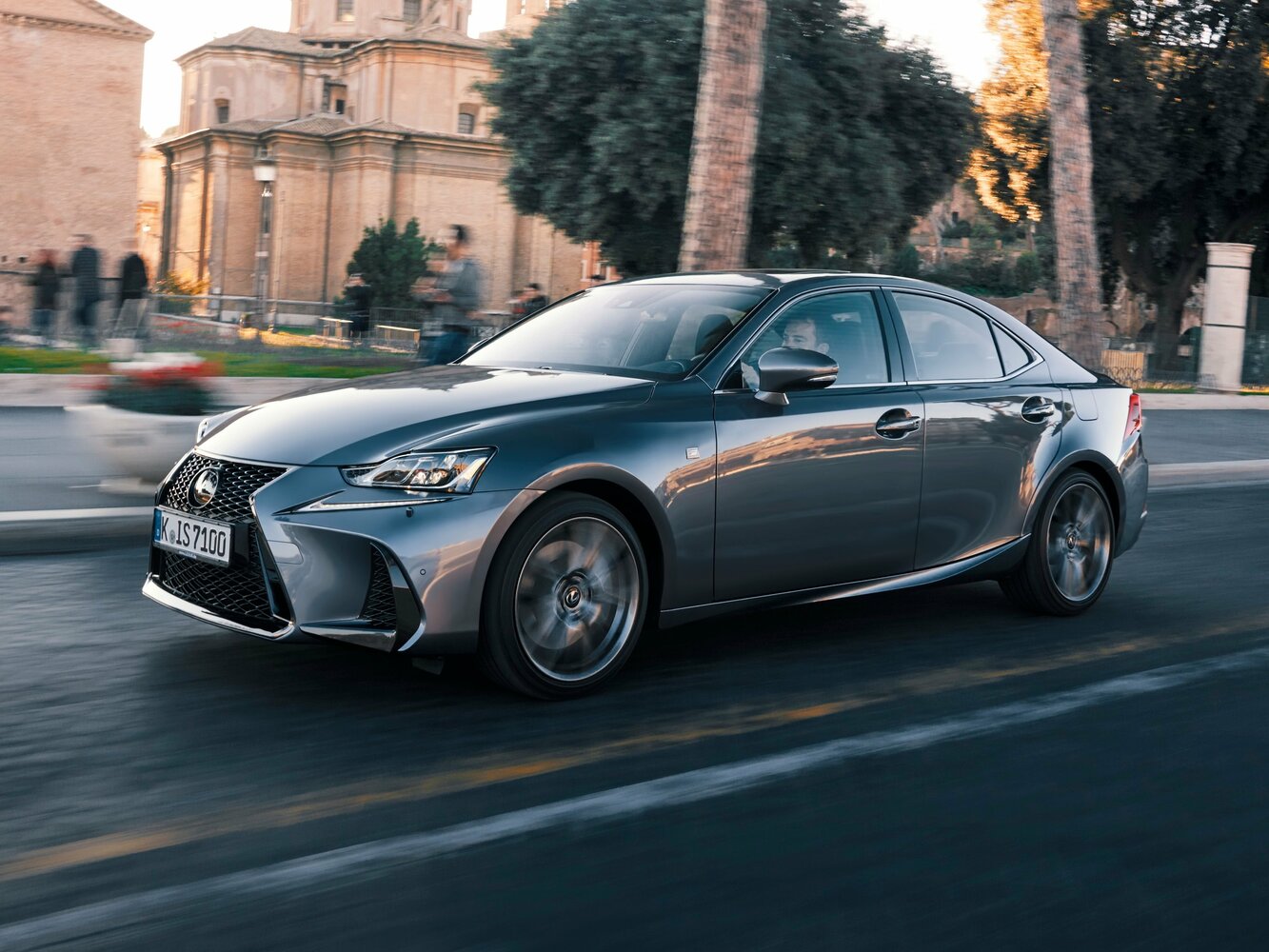 Lexus IS III (2013-2026) - Седан