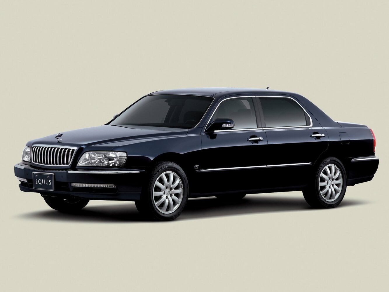 Hyundai Equus I (1999-2009) - Седан