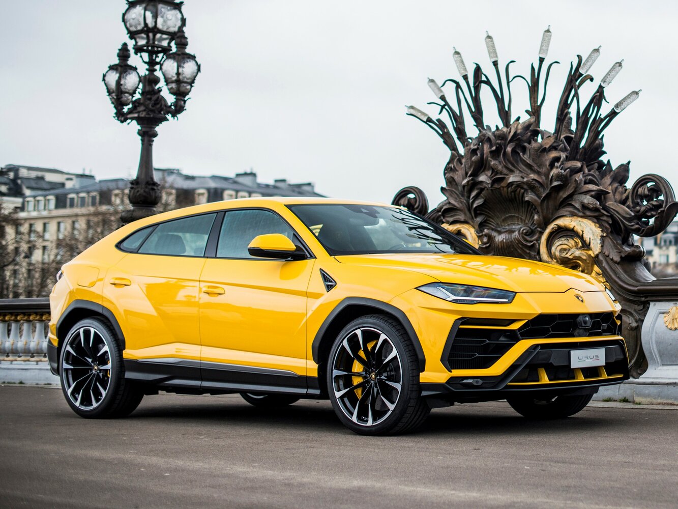 Lamborghini Urus I (2017-2026) - Внедорожник 5 дв.