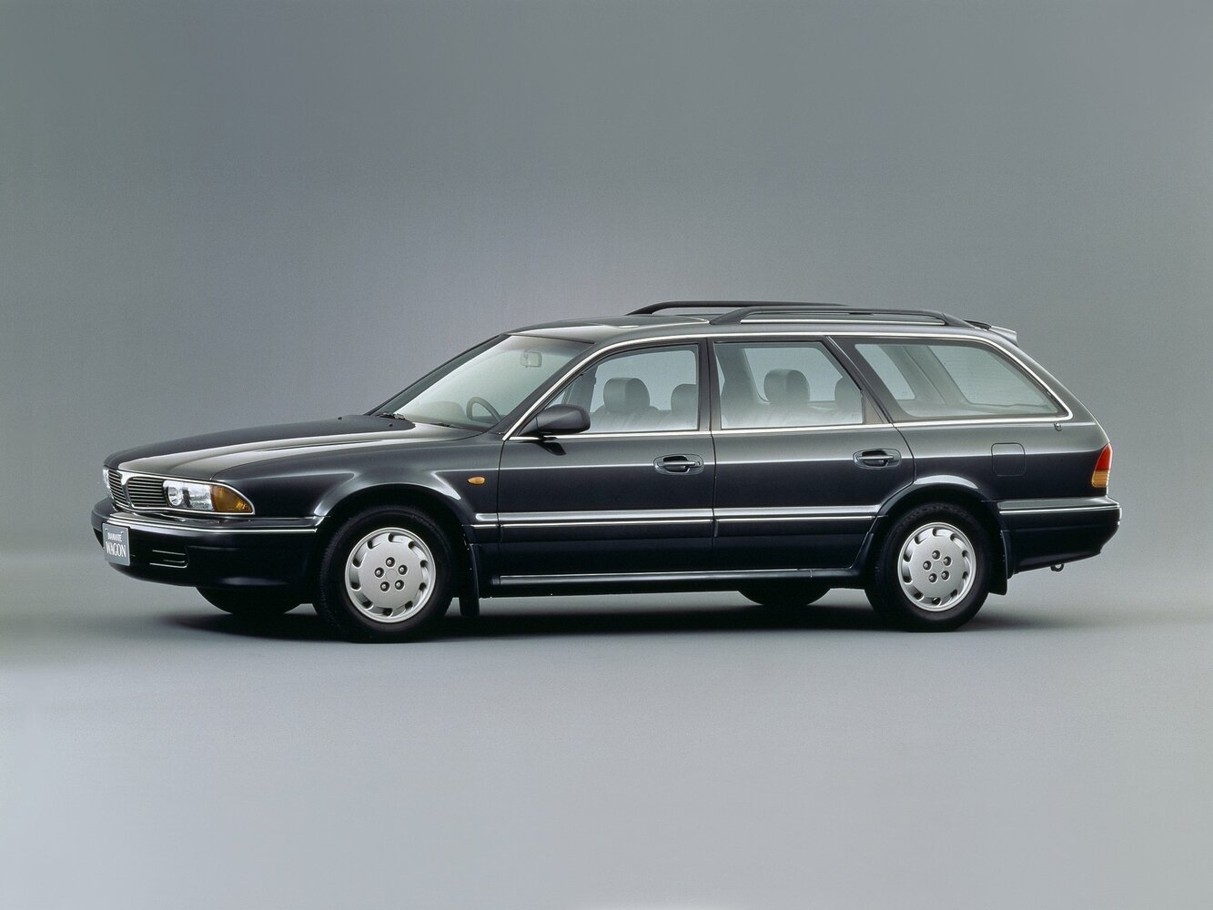 Mitsubishi Diamante I (1990-1997) - Универсал 5 дв.