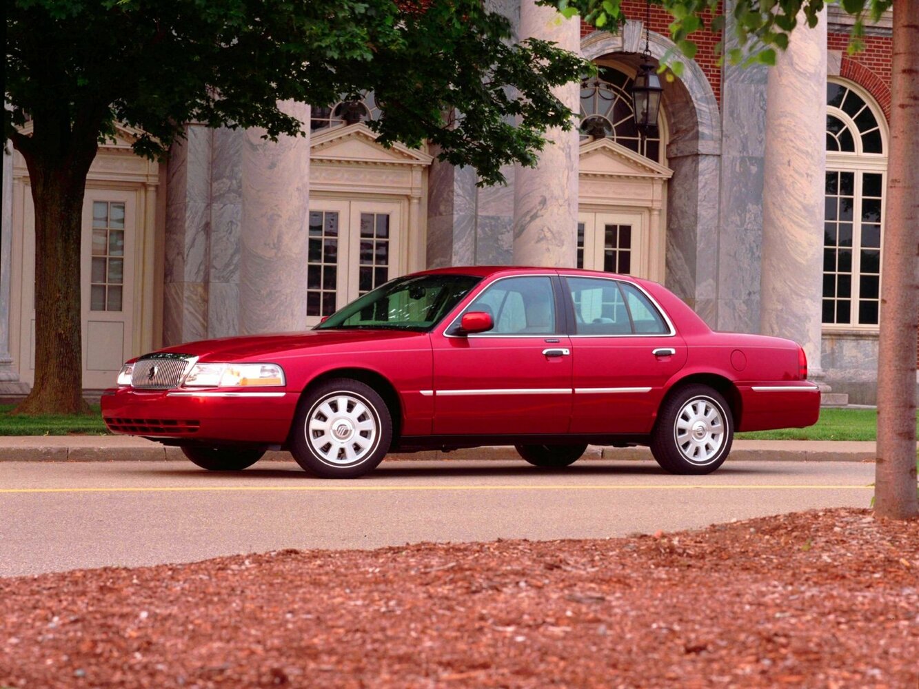 Mercury Grand Marquis IV (2002-2011) - Седан