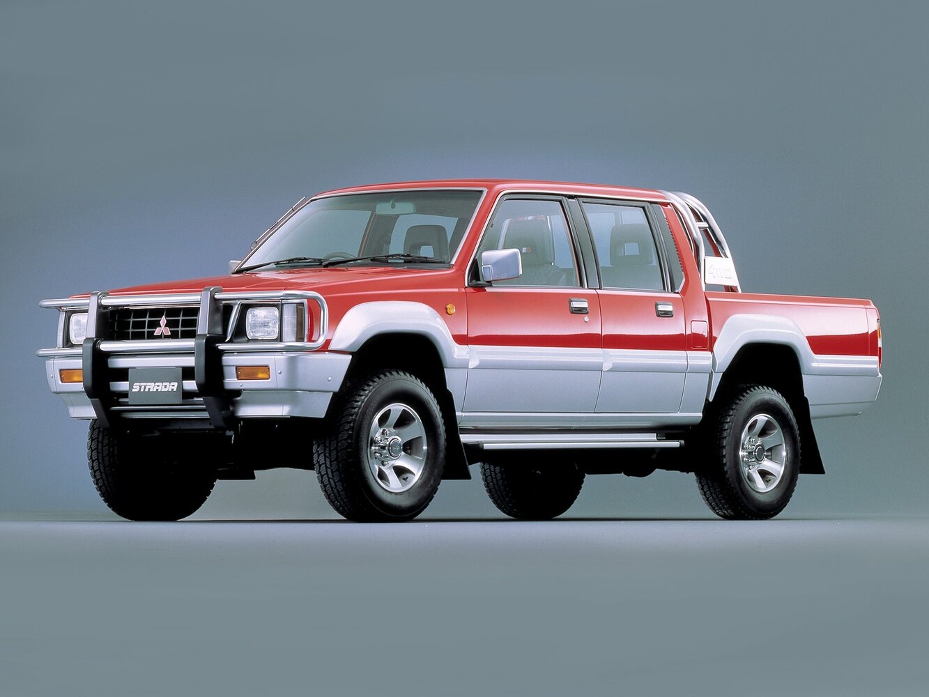 Mitsubishi Strada I (1991-1997) - Пикап Двойная кабина