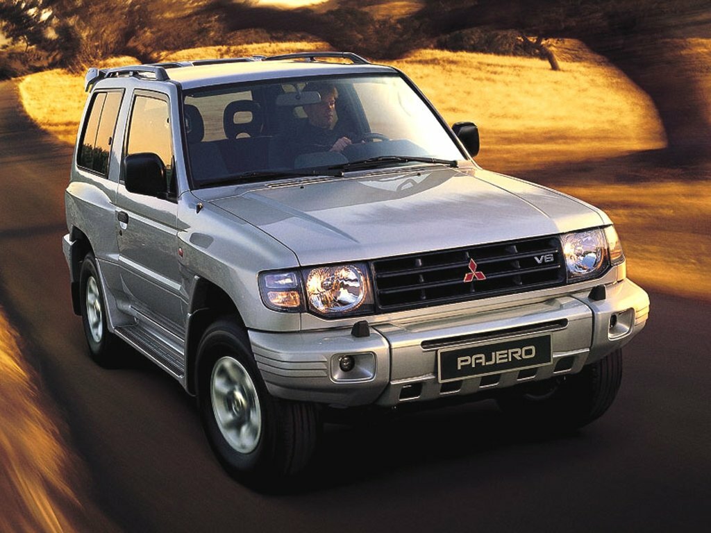 Mitsubishi Pajero II (1991-2004) - Внедорожник 3 дв.