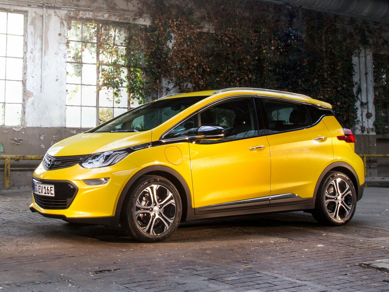 Opel Ampera II (2016-2021) - Хэтчбек 5 дв.