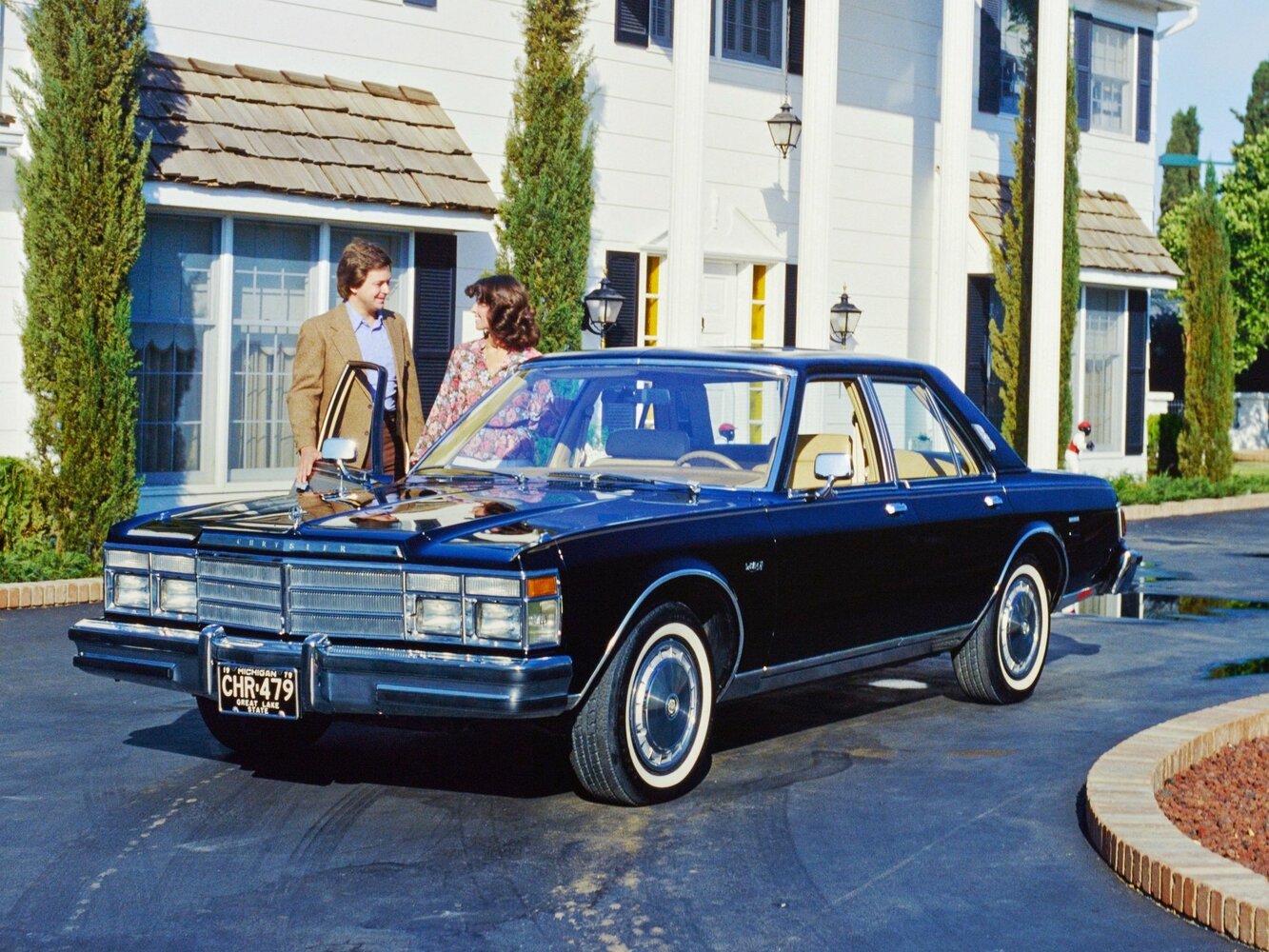 Chrysler LeBaron I (1977-1981) - Седан