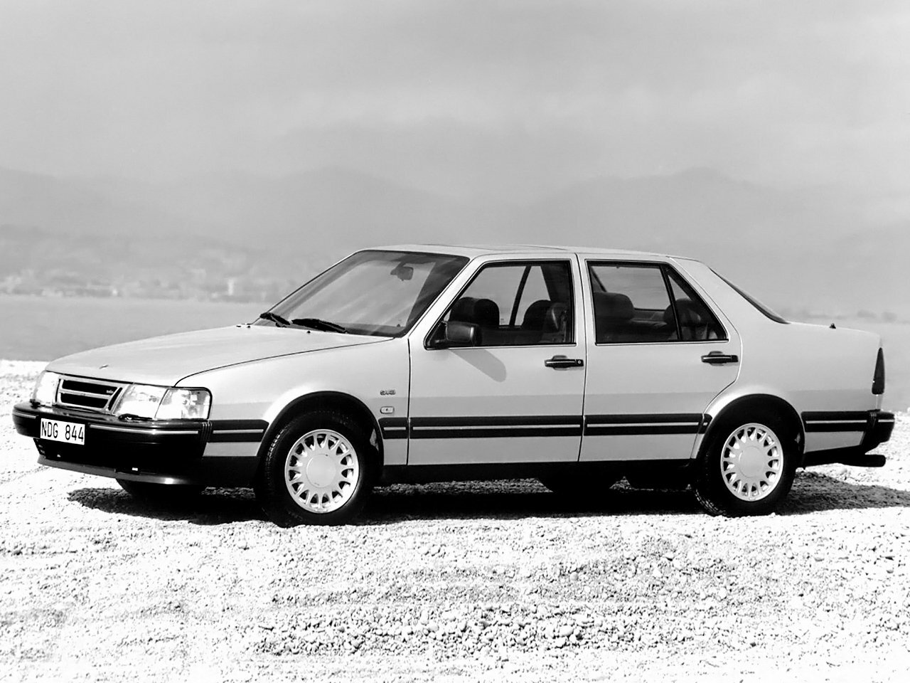 Saab 9000 I (1984-1998) - Седан