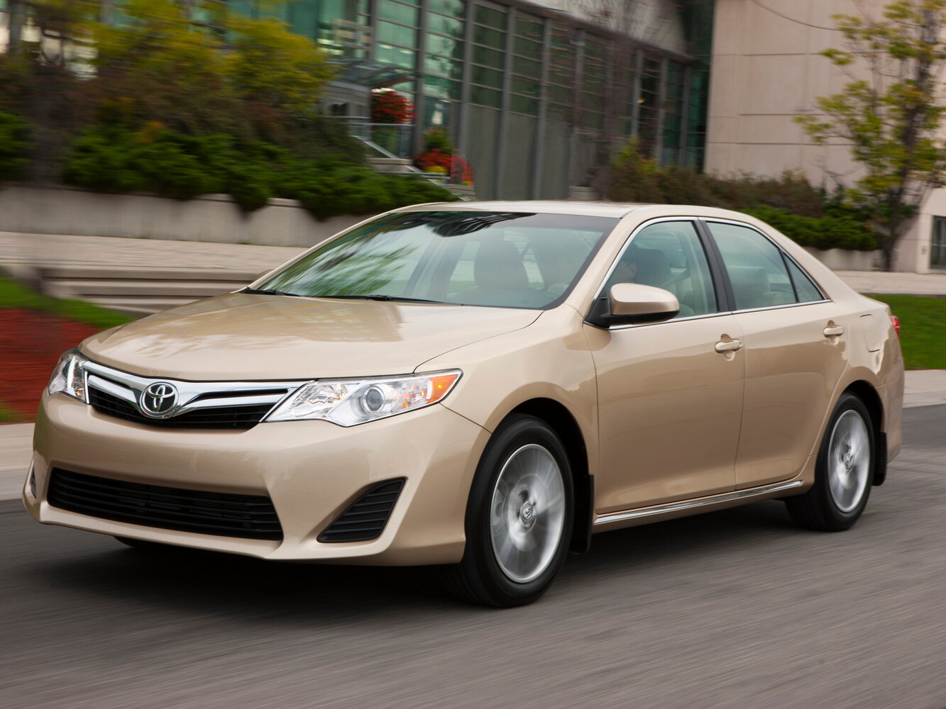Toyota Camry VII (2011-2018) - Седан US Market